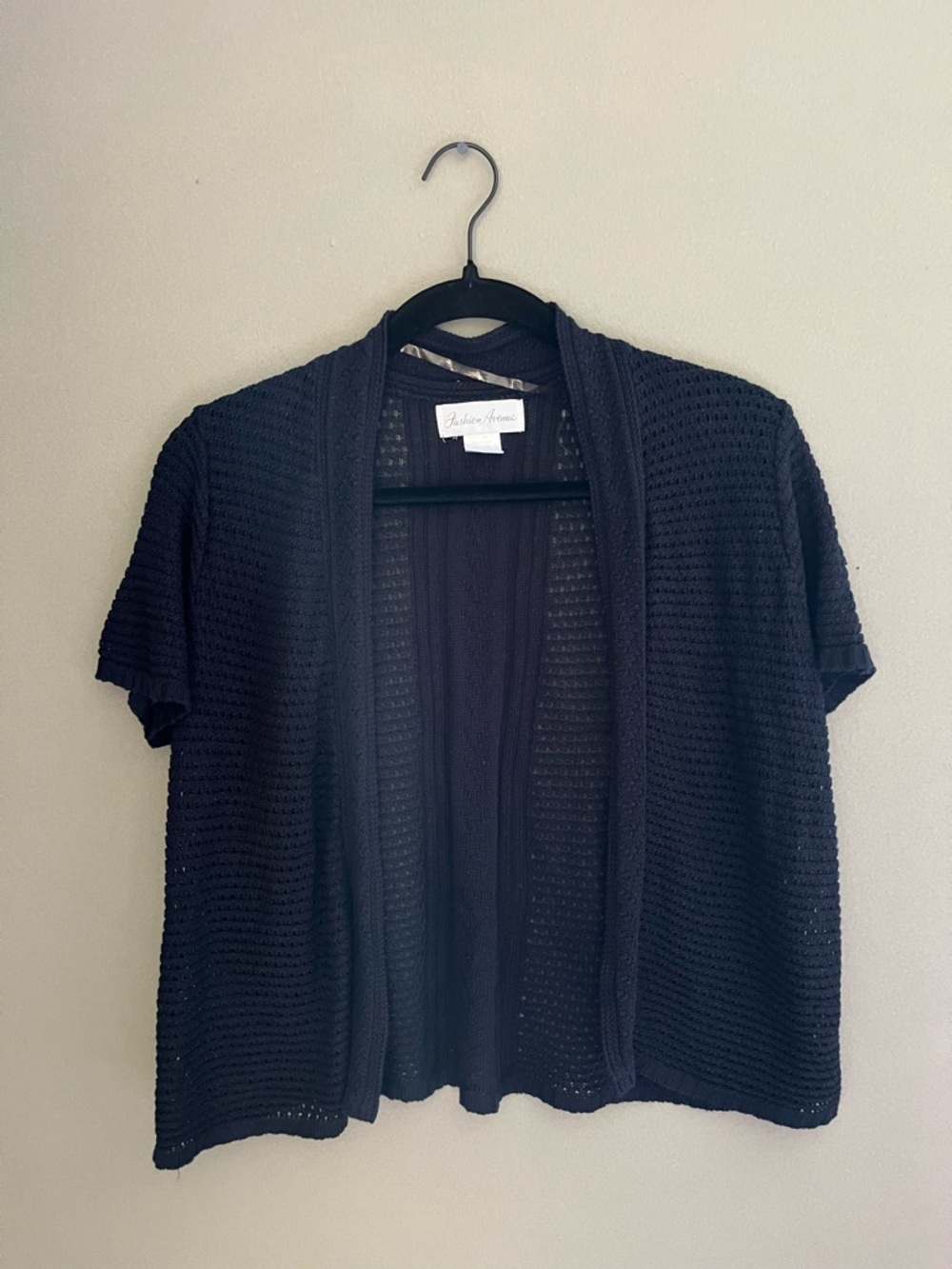 Fashion Avenue Vintage Black Open Front Open Weave Knit Cardigan Short Sleeve
